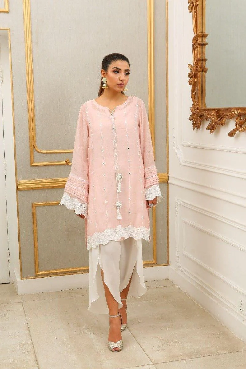 Irum Ghani Trends - Blush Pink Roseate - 2 Piece - Khaadi Organza - Image 3